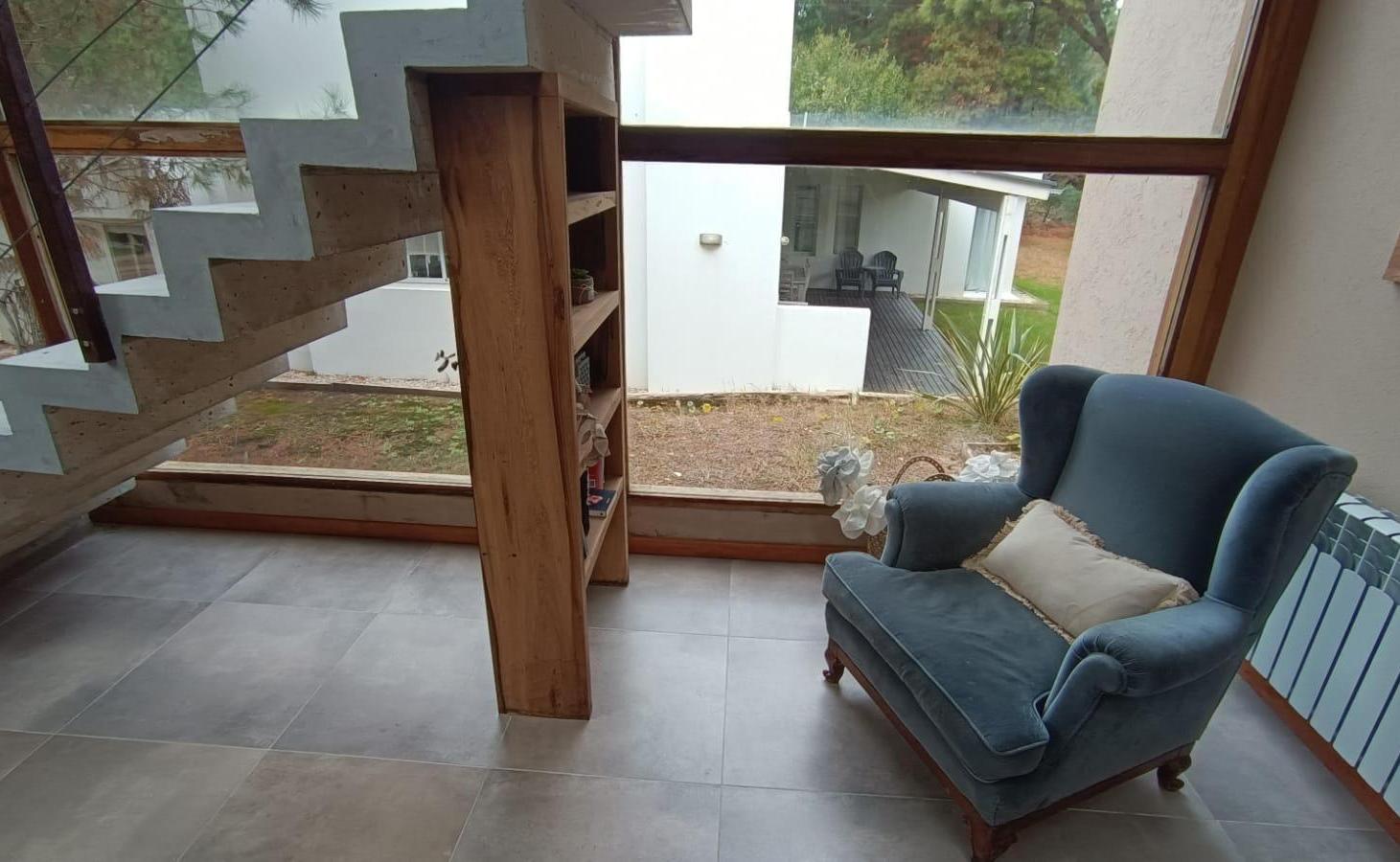 Casa en venta - 5 Dormitorios 4 Baños - Pinamar