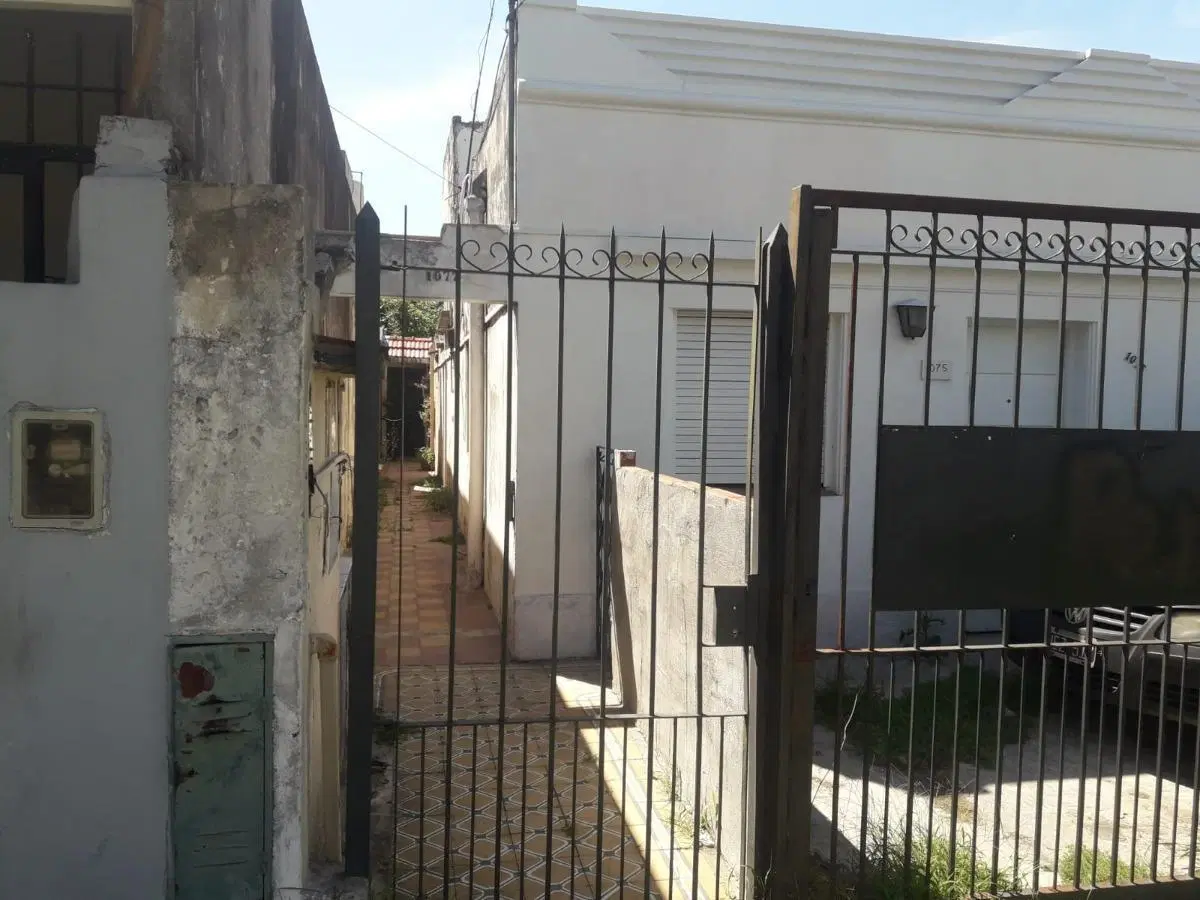 Terreno en venta 8,66x29,11 mts - 252mts2 - Banfield 5