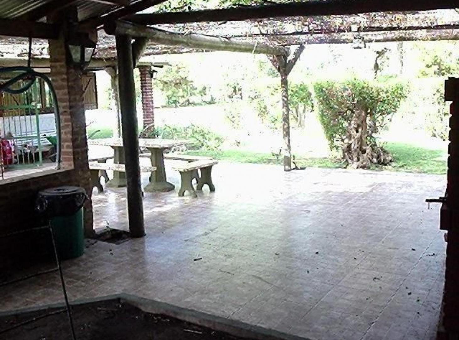 Foto de Casa en venta - 3 Dormitorios 2 Baños - Miramar, imagen 4