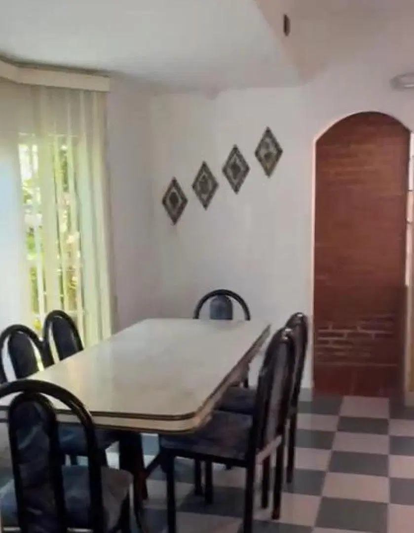Casa en venta - 2 Dormitorios 2 Baños - Cochera - 144Mts2 - La Lucila del Mar 2