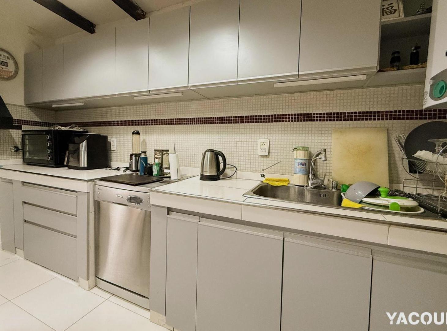 Foto de Casa en venta - 3 Dormitorios 3 Baños - 2.100Mts2 - Villa Elisa, imagen 4