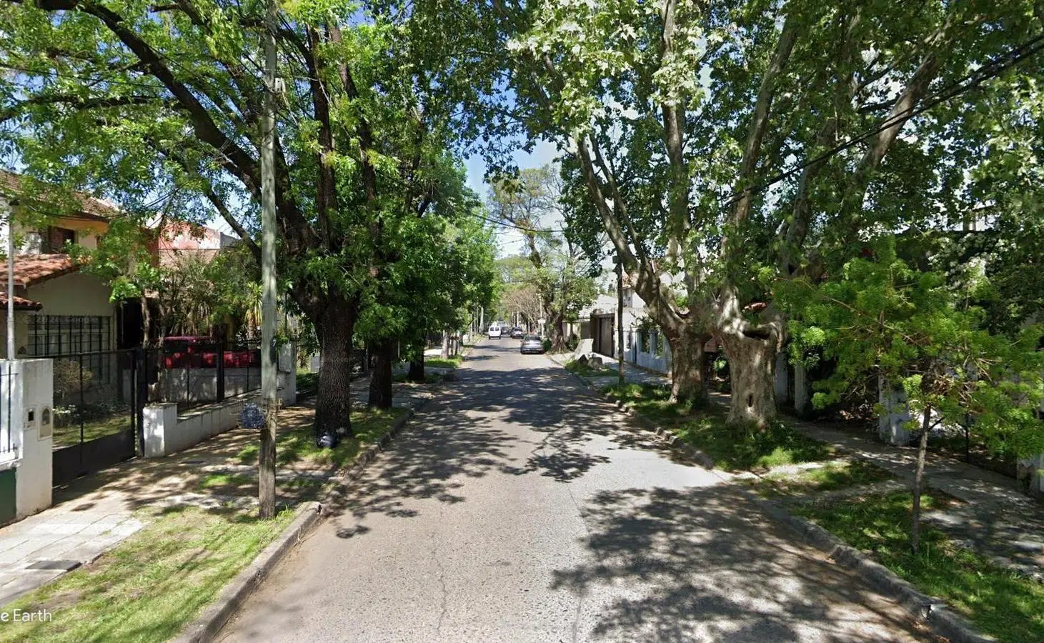 Casa en venta - 2 dormitorios 1 baño - Cochera - 120mts2 - Adrogué, Almirante Brown 3