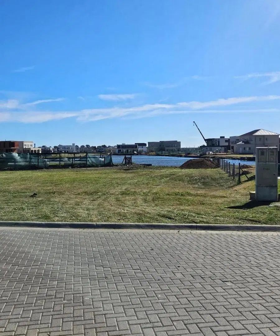 Terreno en venta - 884mts2 - Guillermo E. Hudson, Pueblos del Plata 3
