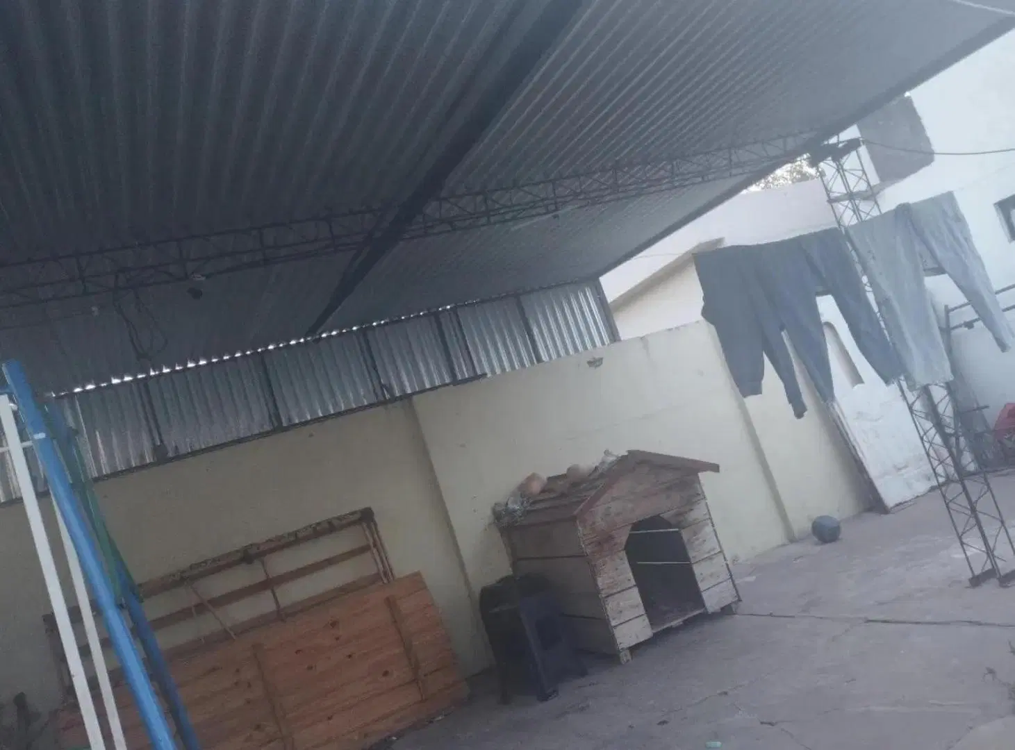 Casa en venta - 3 Dormitorios 1 Baño - Merlo 8