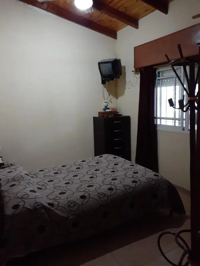 Casa Quinta en venta - 2 dormitorios 2 baños - Cochera - 2.475 mts2 - Berisso 8