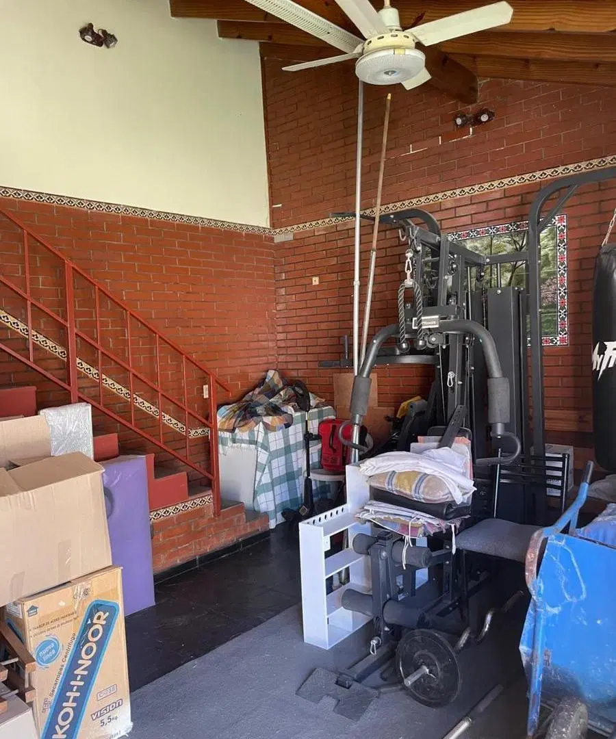 Casa en venta - 3 Dormitorios 4 Baños - Ramos Mejía 5