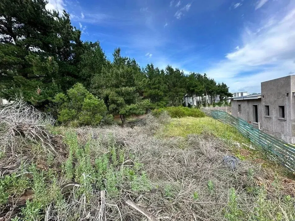 Terreno en venta - 938mts2 - Senderos IV, Costa Esmeralda 5