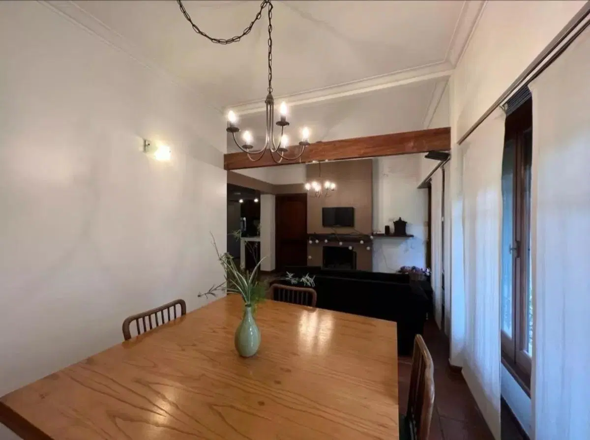 Casa en venta - 3 Dormitorios 3 Baños - 568mts2 - Merlo 5