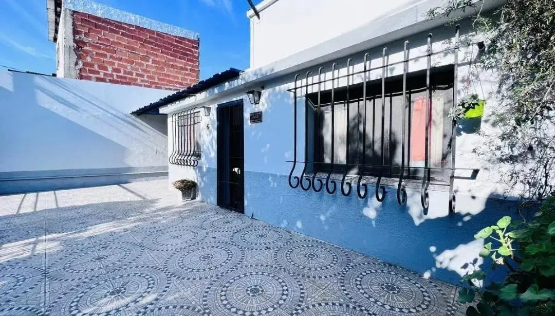 Casa en venta - 3 Dormitorios 1 Baño - Cochera - 300Mts2 - Bernal 4