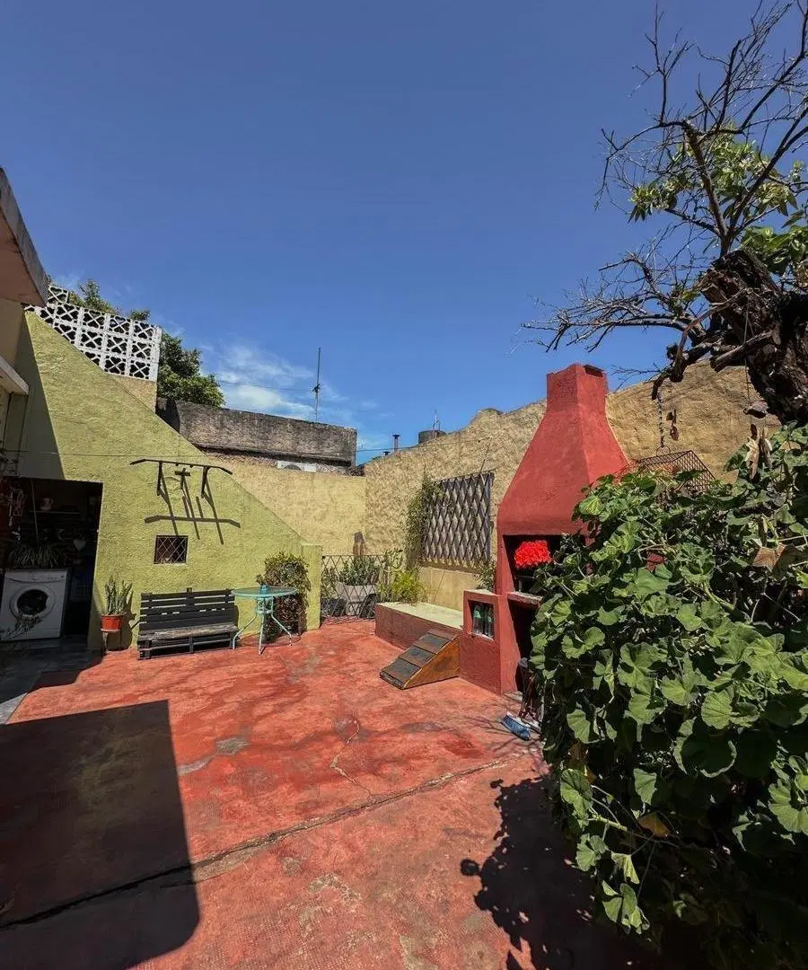 Casa en venta - 2 Dormitorios 1 Baño - El Palomar 3