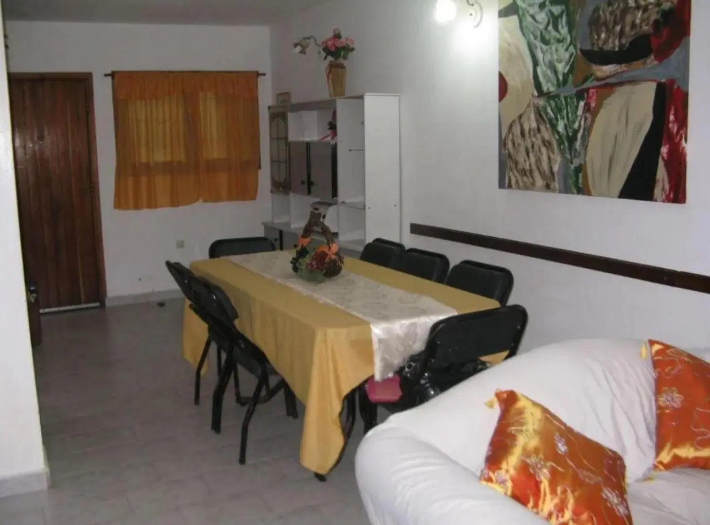 Casa en venta - 3 dormitorios 2 baños - Cochera - 85mts2 - Mar Del Tuyú 3