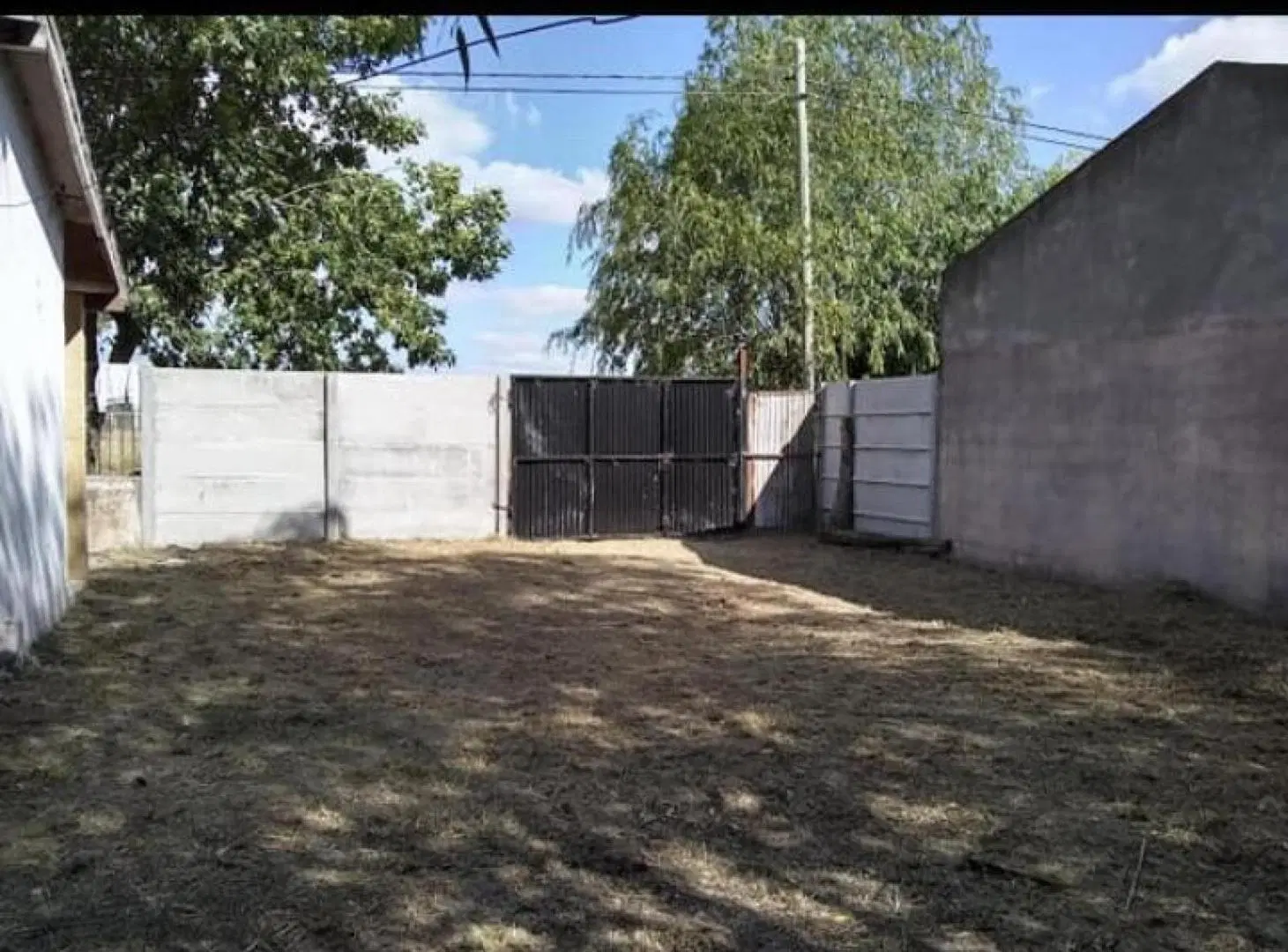 Casa en venta - 2 Dormitorios 1 Baño 2 Cocheras - 302Mts2 - Tapalqué 4