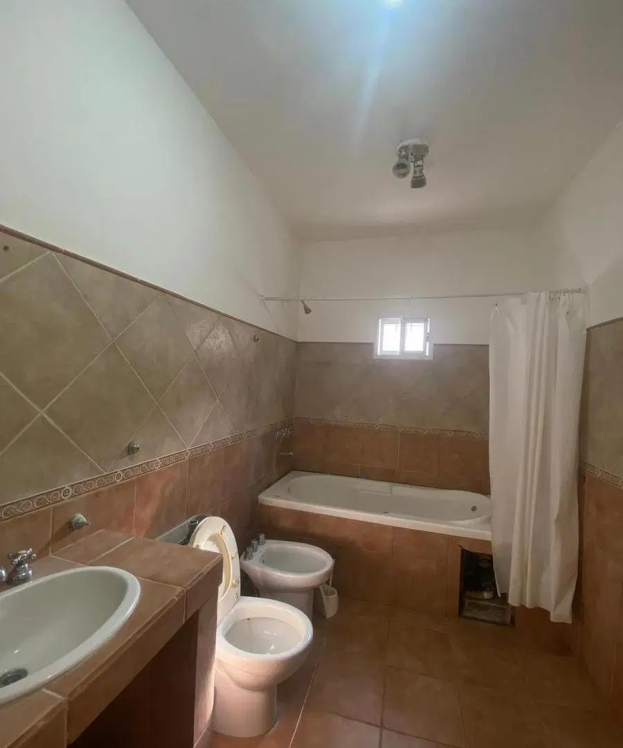 Departamento en venta - 2 Dormitorios 1 Baño - Cochera - 240Mts2 - Campana 5