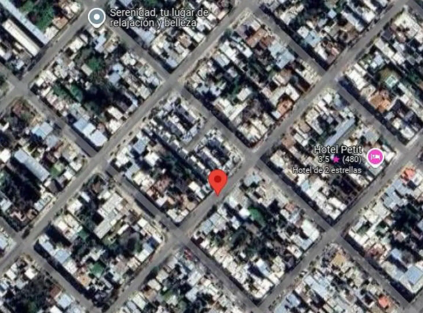 Casa en venta - 6 Dormitorios 3 Baños - 260 mts2 - Chivilcoy 5