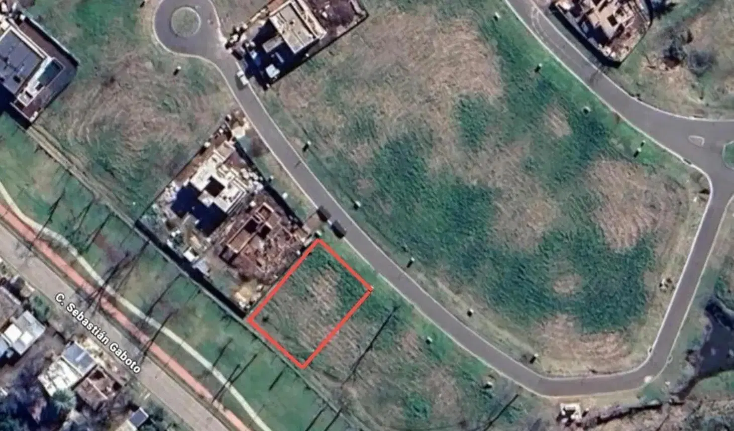 Terreno en venta - 605Mts2 - Village Plaza, Pueblo Vista 2