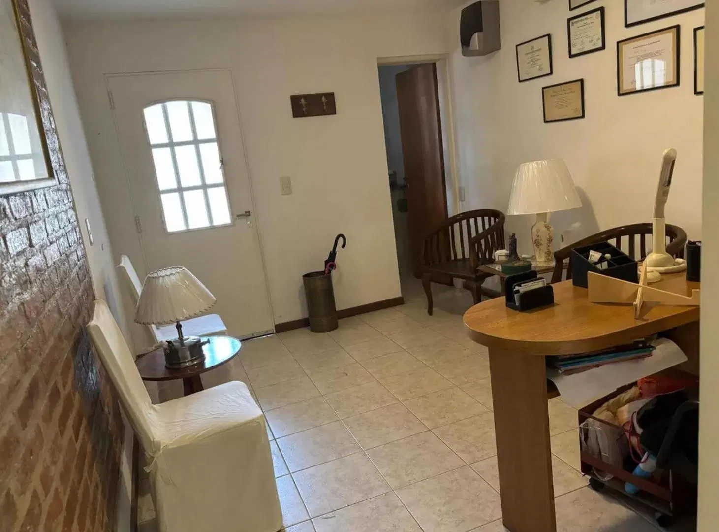 Casa en venta - 4 Dormitorios 5 Baños - Local - 380Mts2 - Olivos 2