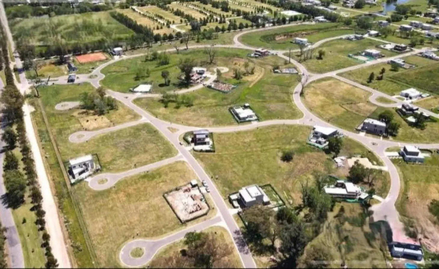 Terreno en venta - 602mts2 - San Juan Chico, Guillermo Hudson, Berazategui 2