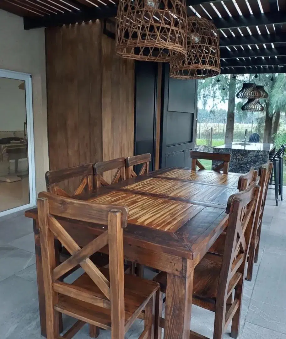 Casa en venta - 3 Dormitorios 4 Baños -Club Miralagos- La Plata. 5