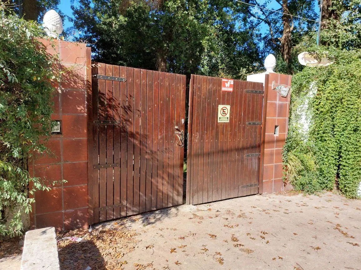 Casa en venta - 5 dormitorios 2 baños - 150mts2 - Loma Verde 5