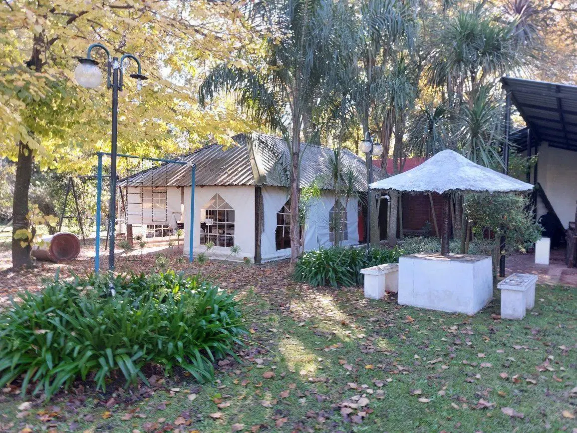 Casa en venta - 5 dormitorios 2 baños - 150mts2 - Loma Verde 1