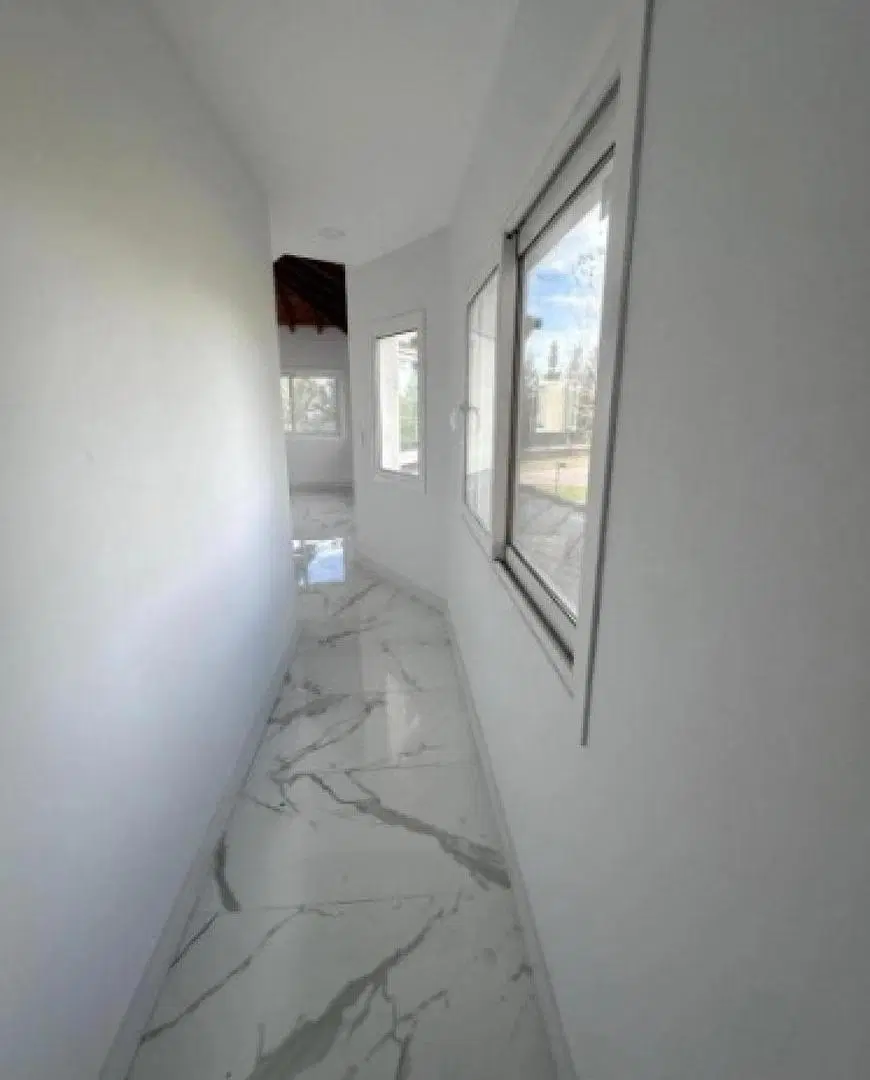 Casa en venta - 6 Dormitorios 8 Baños - San Vicente 4
