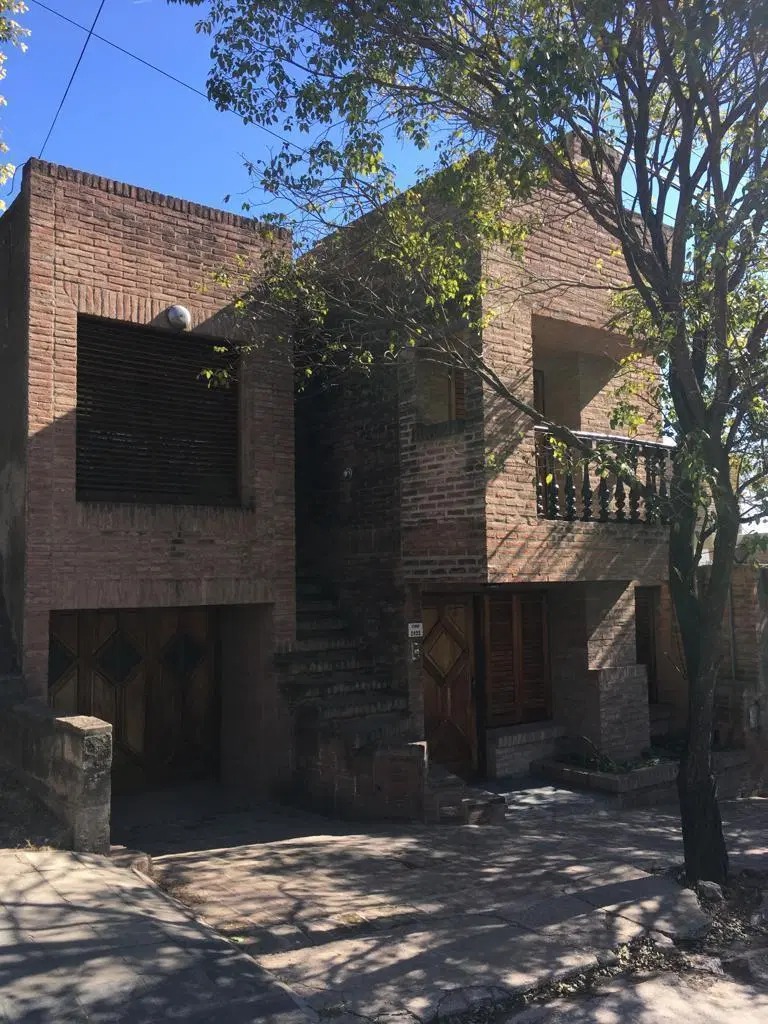 Casa en venta - 3 Dormitorios 2 Baños - 250Mts2 - Colinas de Vélez Sarsfield, Córdoba 8