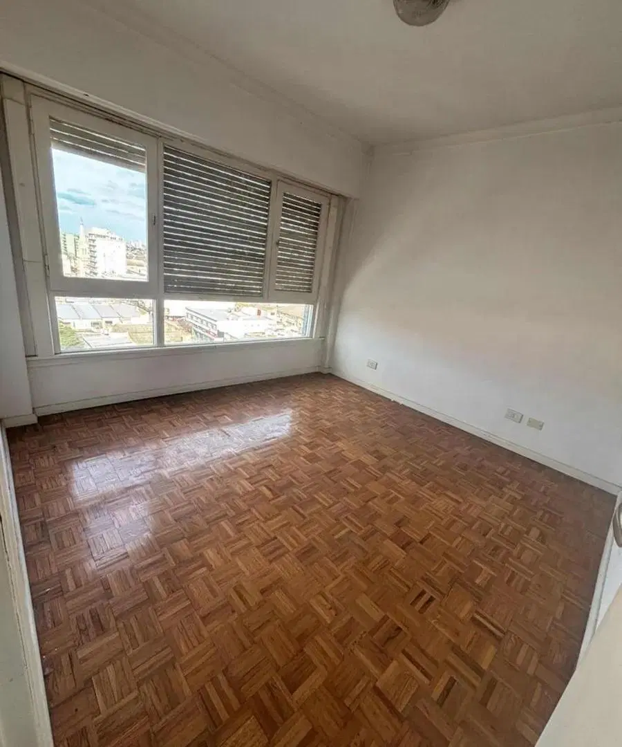 Departamento en venta - 3 Dormitorios 1 Baño - Necochea 3