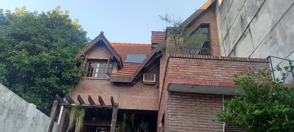 Casa en venta - 3 Dormitorios 5 Baños 1 Cochera - 300Mts2 - Villa Urquiza 2