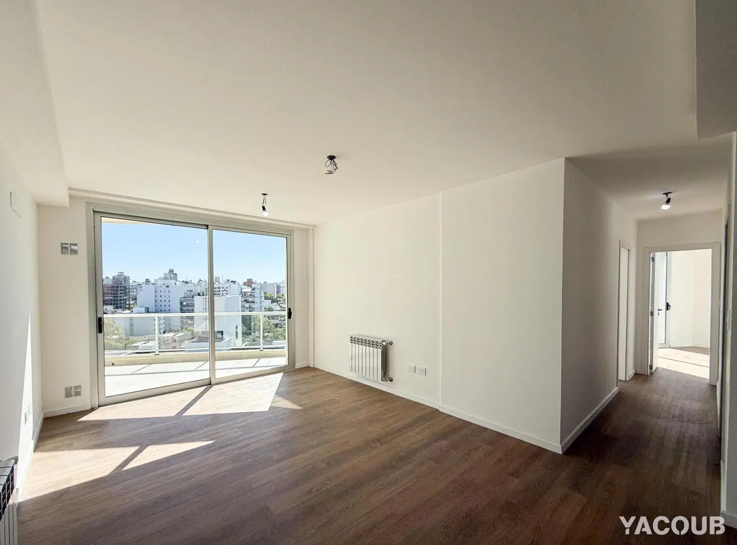 Departamento de pozo en venta - 2 Dormitorios 2 Baños - 86Mts2 - La Plata 3