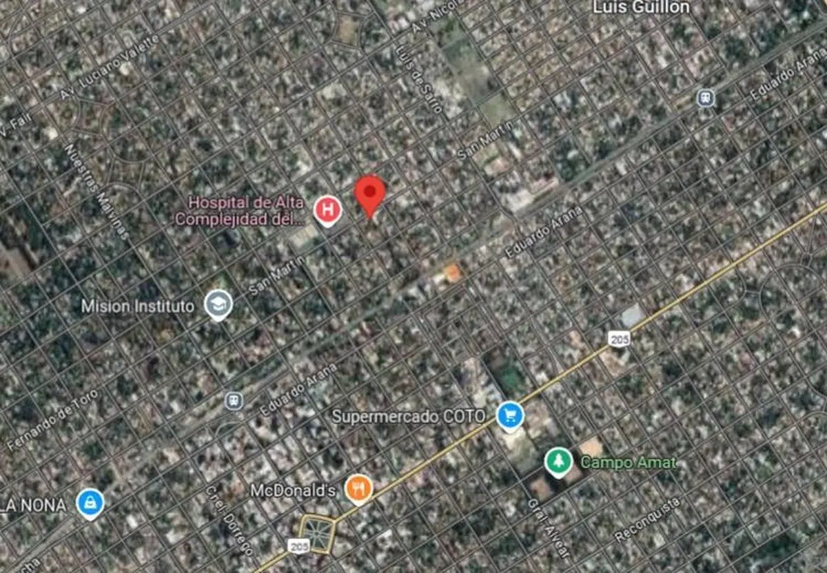 Casa en venta - 2 Dormitorios 2 Baños 1 Local - 200Mts2 - Monte Grande 2