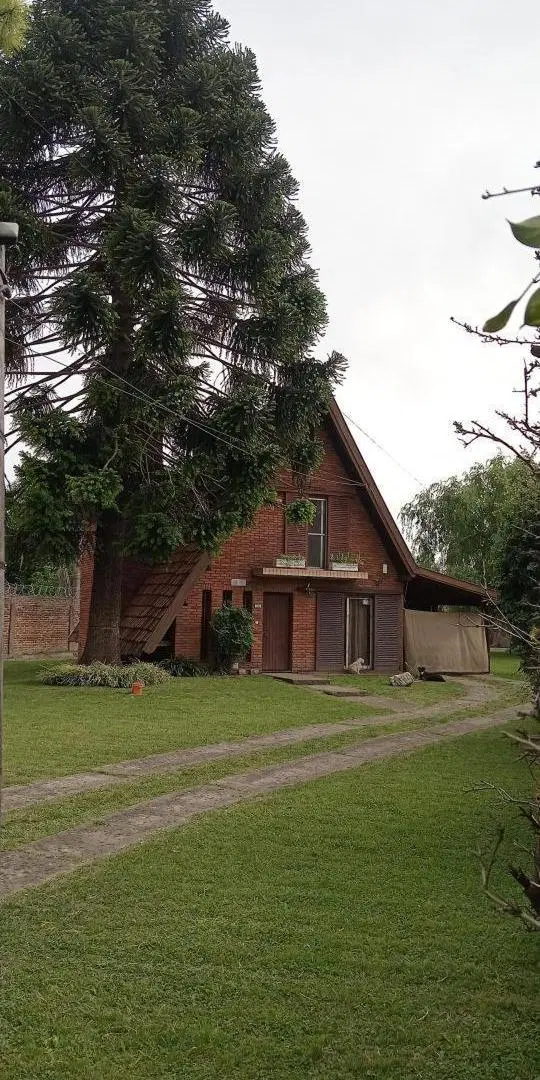 Casa en venta - 2 Dormitorios 2 Baños - Ituzaingó 1