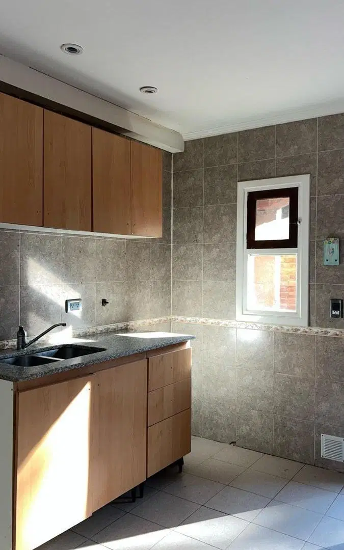 Departamento en venta - 3 Dormitorios 2 Baños - Pinamar 2
