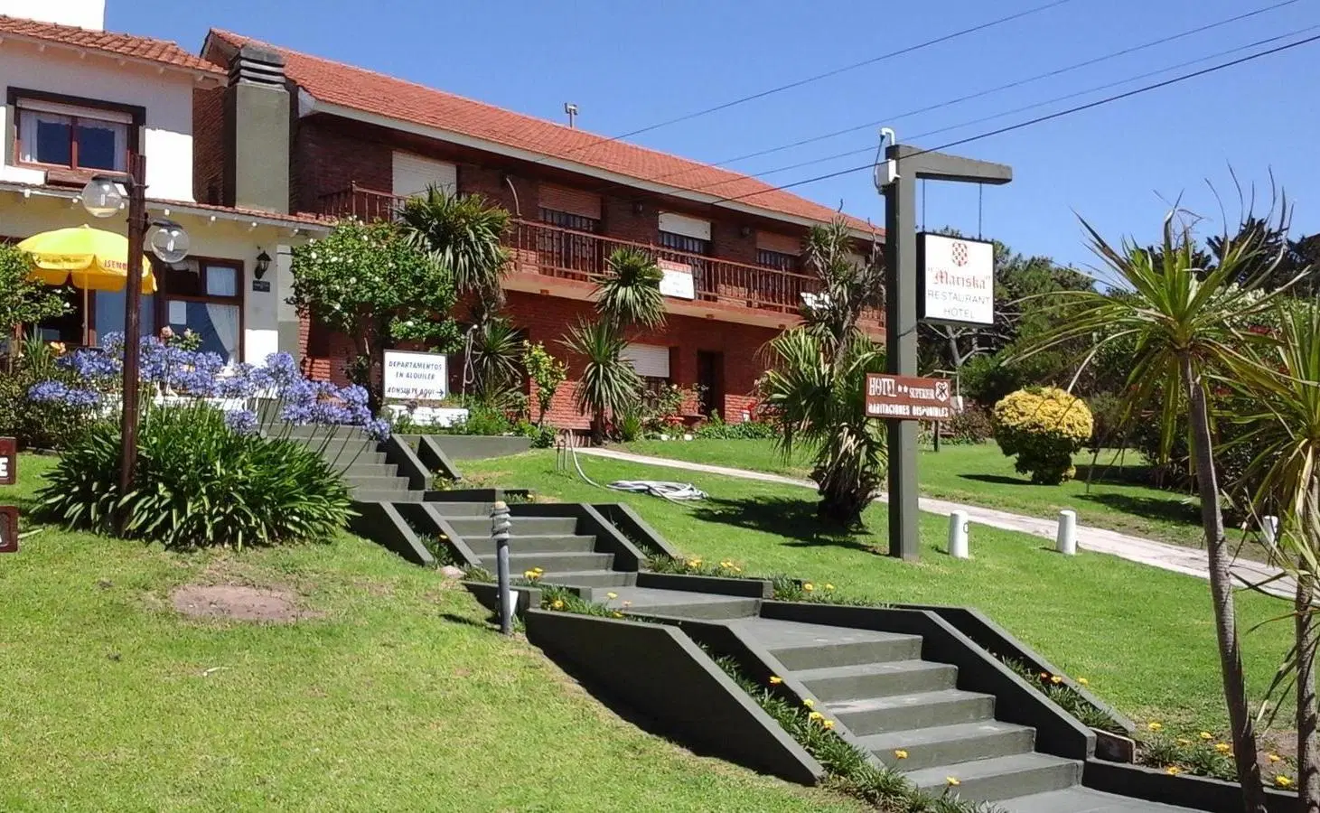Hotel en venta - 16 Habitaciones - 828Mts2 - Villa Gesell 3