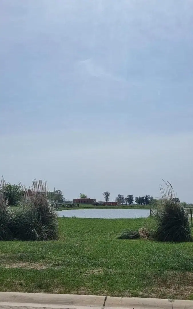 Terreno en venta - 737mts2 - Santa Clara al Sur 8