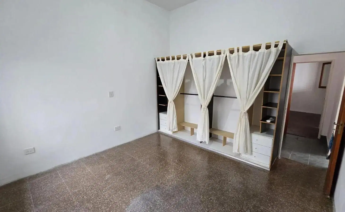 PH en venta - 3 Dormitorios 2 Baños - Parque Chas 3
