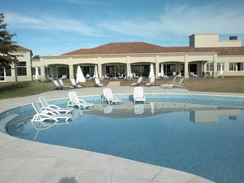Terreno en venta - 1488.75mts2 - Club Miralagos