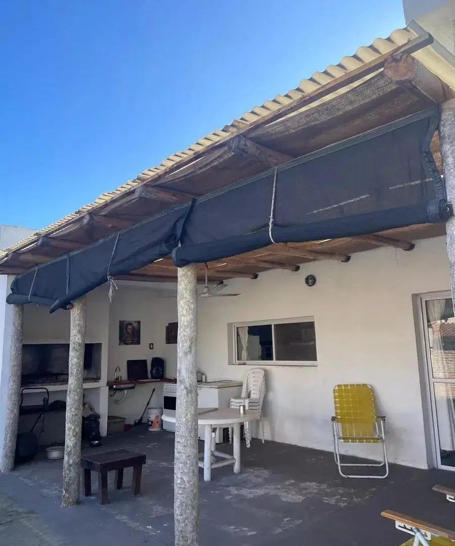 Casa en venta - 2 Dormitorios 2 Baños - 400Mts2 - Ezeiza 2