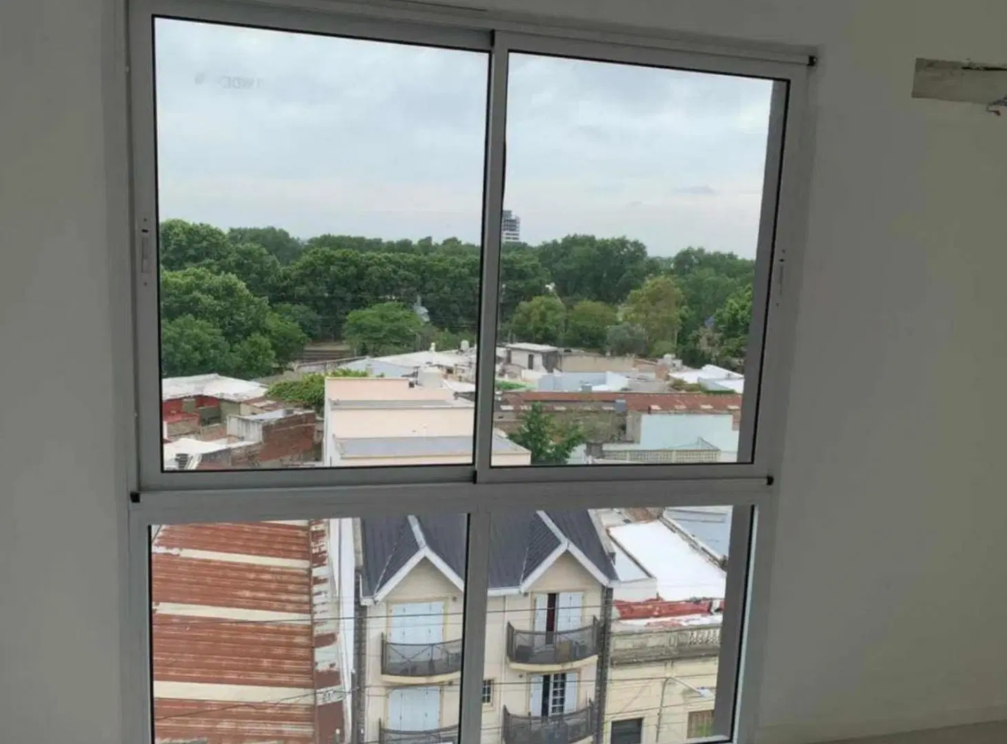 Departamento VENTA 1 dormitorio 1 baño - 42mts2 totales - Banfield 5