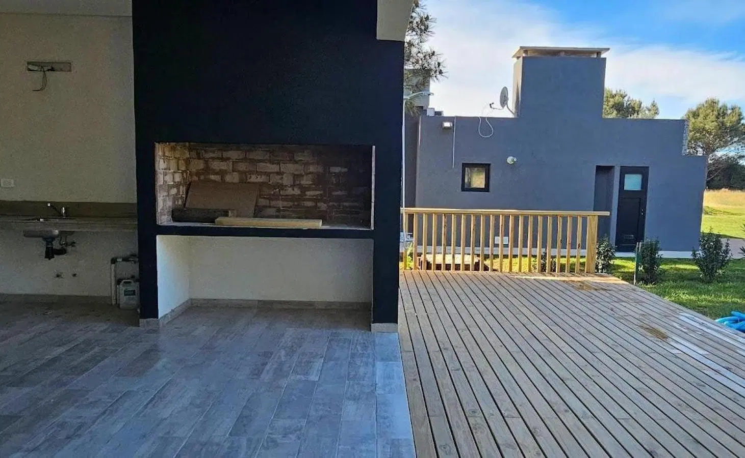 Casa en venta - 4 Dormitorios 5 Baños - Cochera - 1.077Mts2 - Costa Esmeralda, Pinamar 1