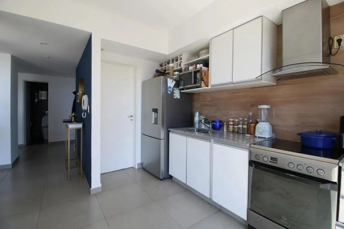 Departamento en venta - 2 Dormitorios 2 Baños - Cochera - 75Mts2 - Lomas de Zamora 5