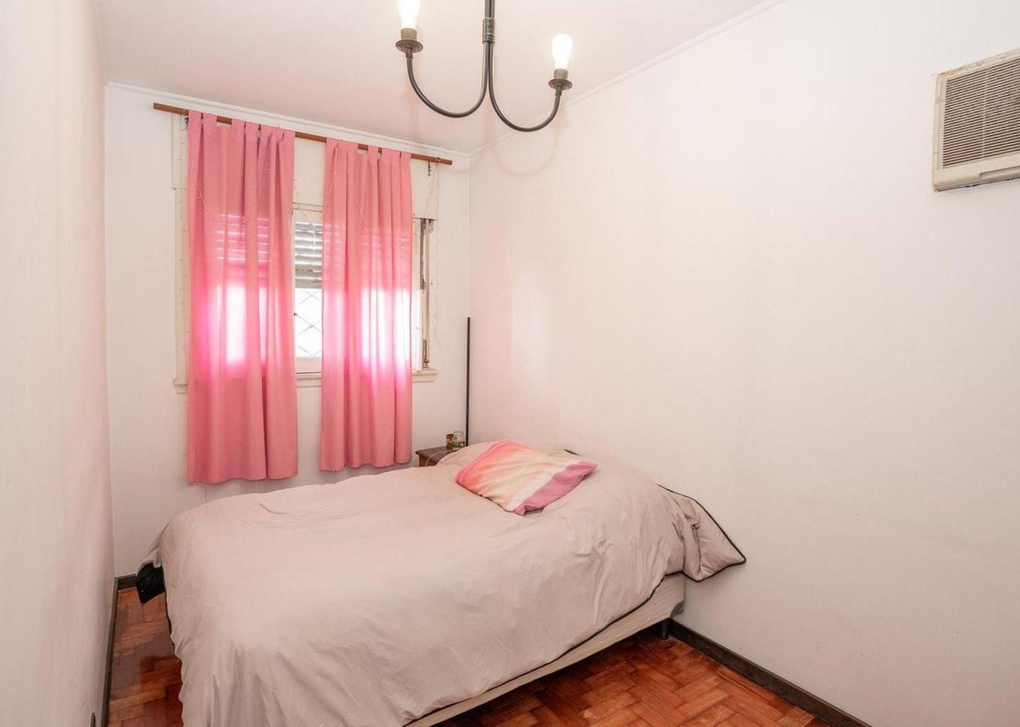 Casa en venta - 3 Dormitorios 2 Baños - Liniers