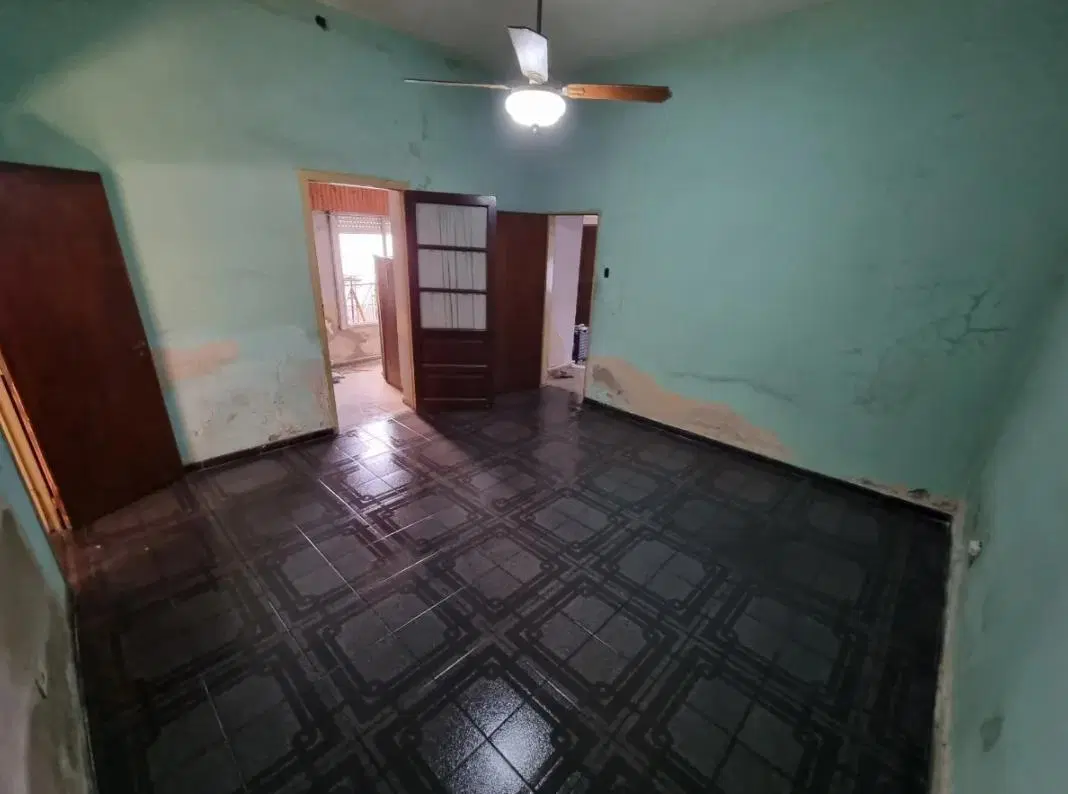 Casa en venta - 2 dormitoritos 1 baño - 118mts2 - Bernal Oeste 5
