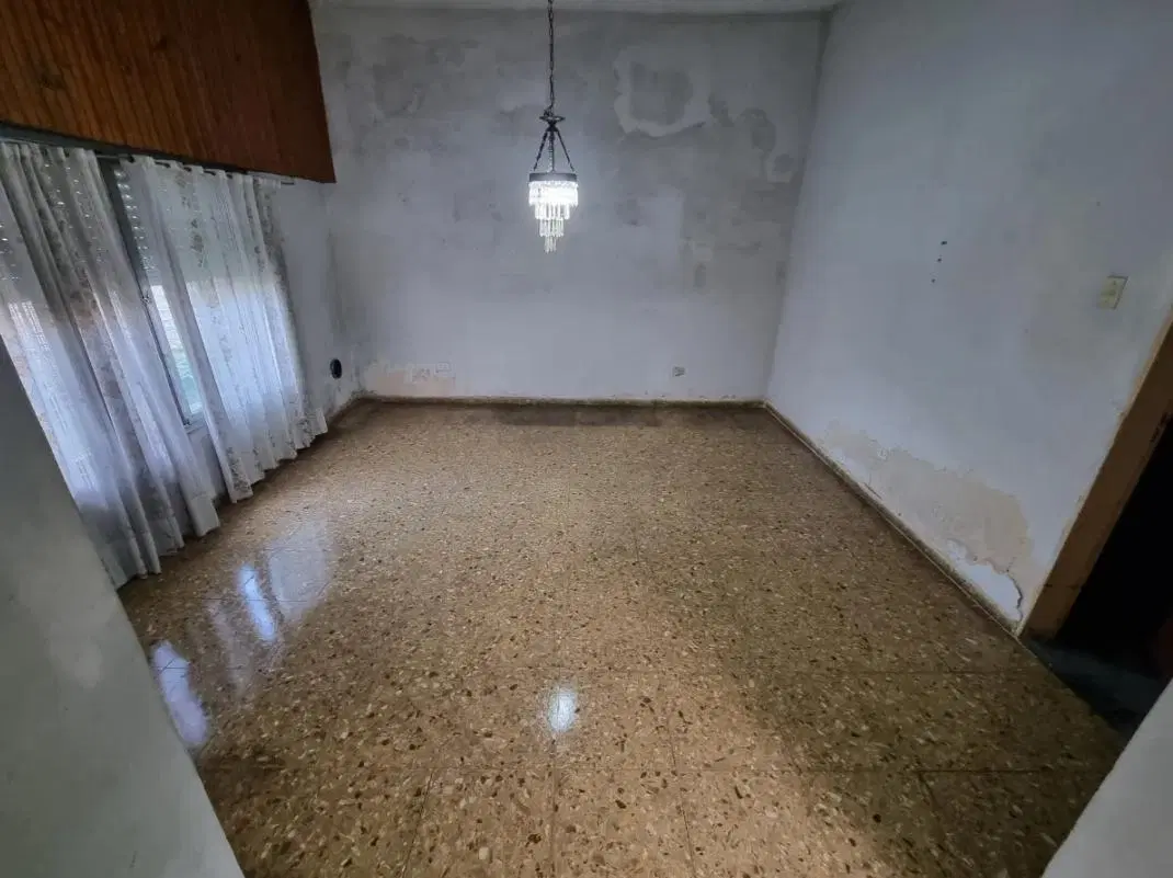 Casa en venta - 2 dormitoritos 1 baño - 118mts2 - Bernal Oeste 1