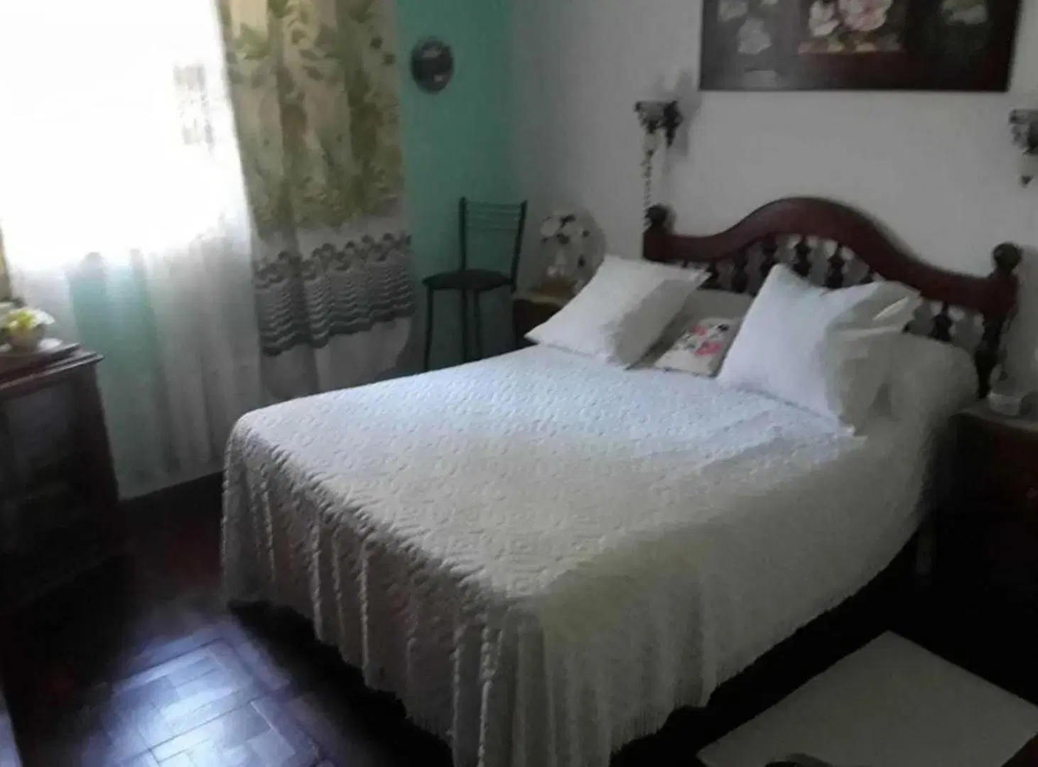 Casa en venta - 3 dormitorios 3 baños - 256mts2 - Quilmes 3