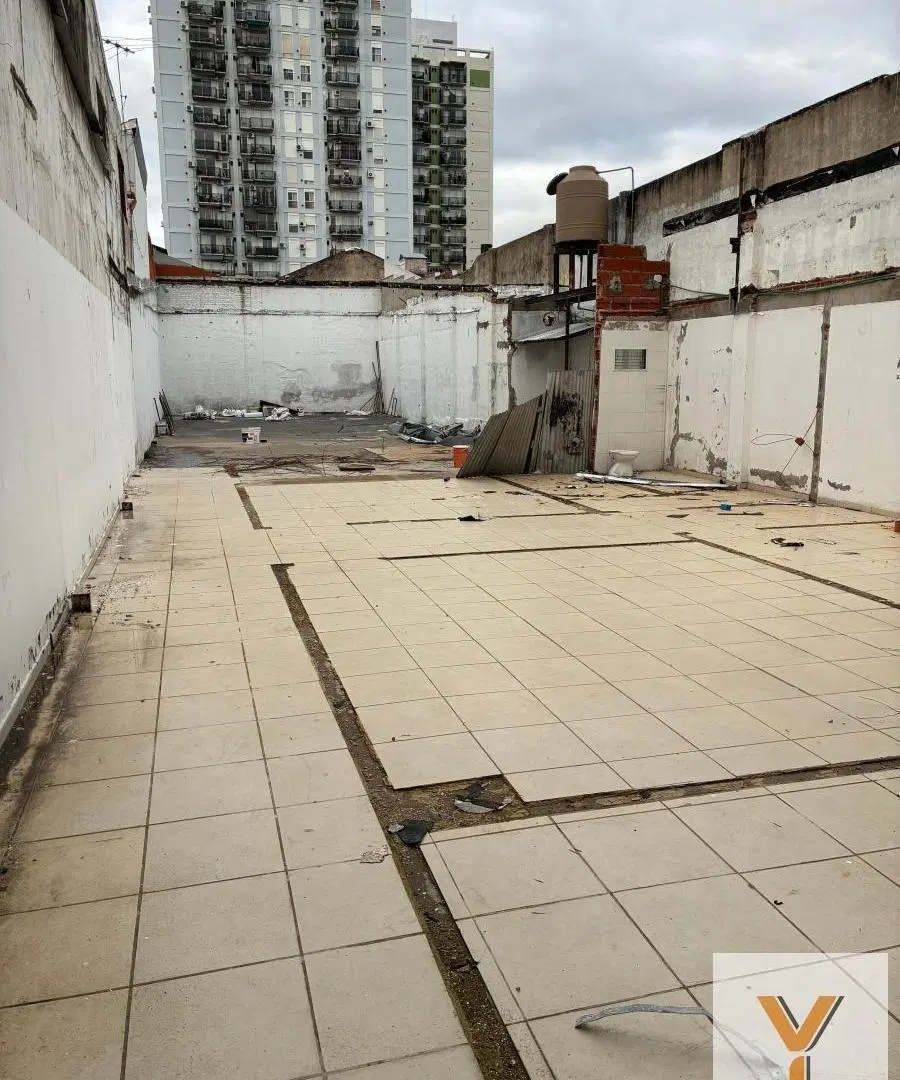 Depósito en Alquiler - 1 Dormitorio 2 Baños - 540mts - Villa Santa Rita 2
