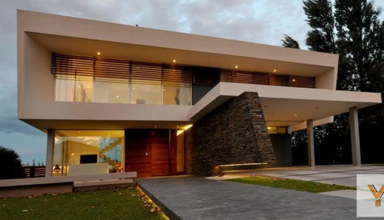 Casa en Venta - 3 Dormitorios 3 Baños - 678mts - Mar Del Plata 1