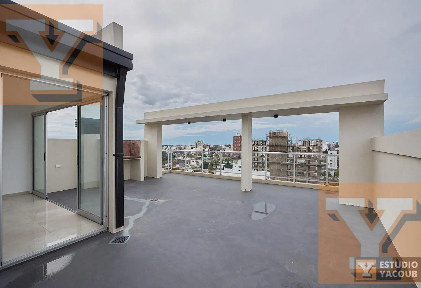 TORRE LYNDEN 4