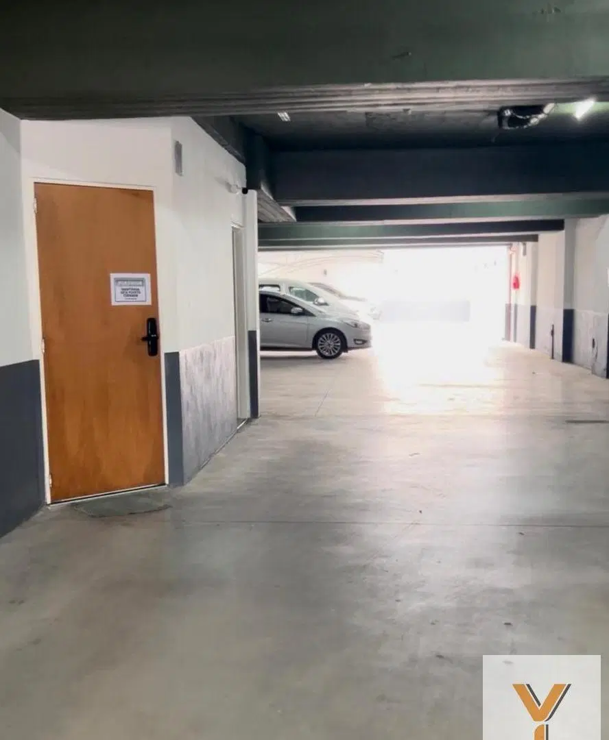 Cochera en Venta - - 9mts - Liniers 3