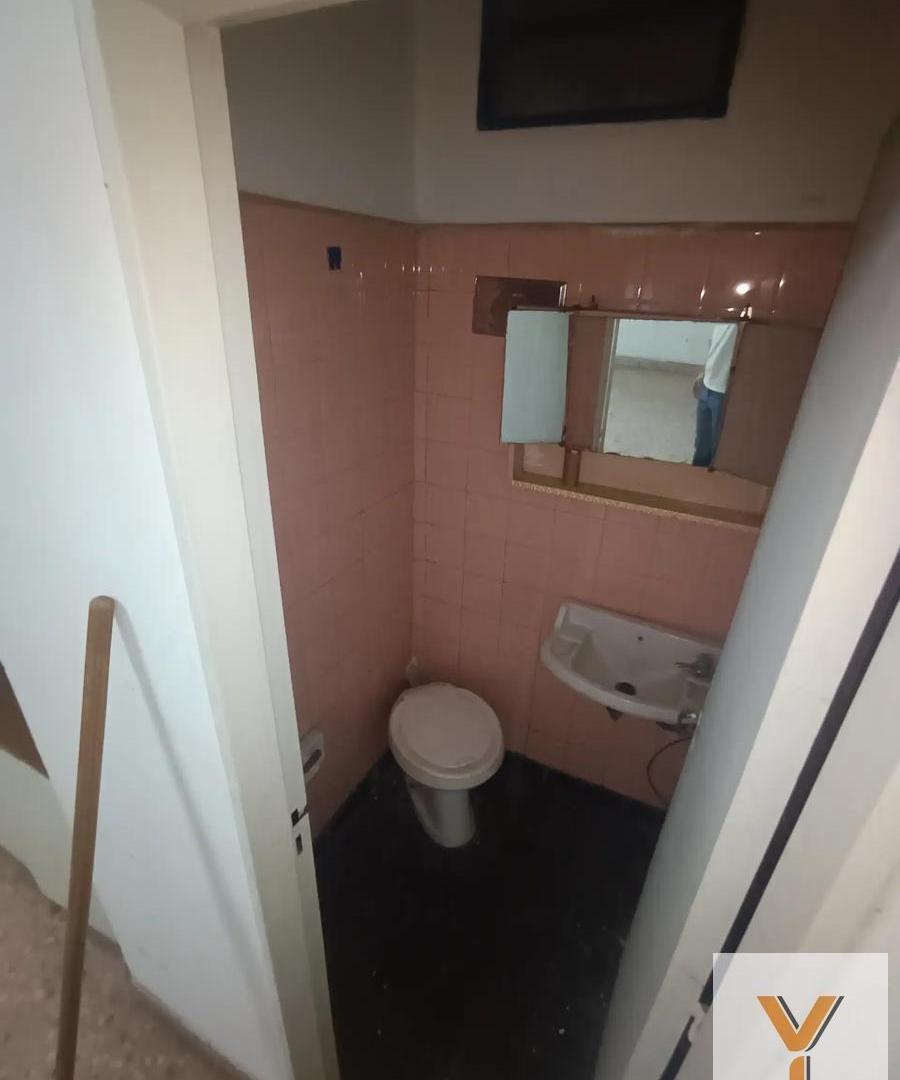 Foto de Depósito en Alquiler - 3 Baños - 500mts - Vicente López, imagen 2