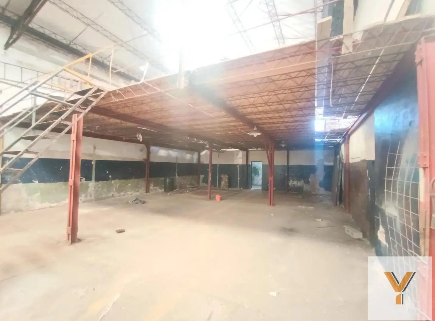 Depósito en Alquiler - 3 Baños - 500mts - Vicente López 1